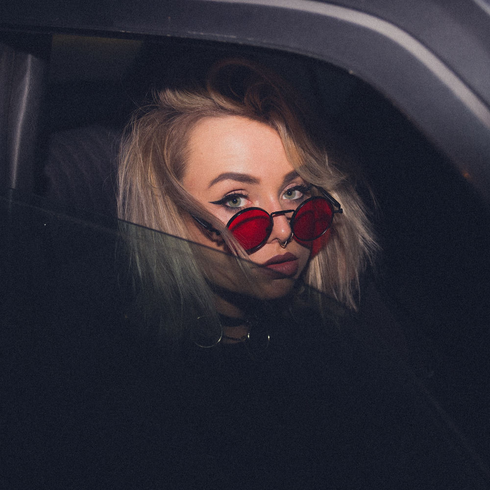 Inee, Kiełas - zdjęcie profilowe