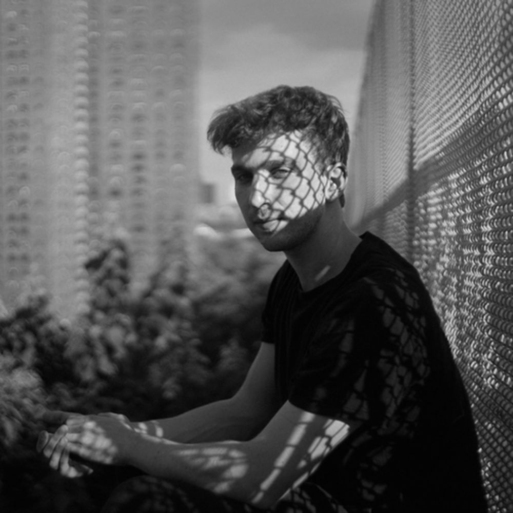TWO FEET - zdjęcie profilowe