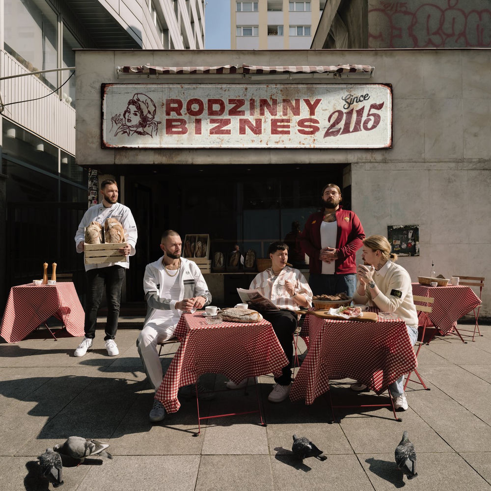 Okładka: 2 2115 - RODZINNY BIZNES
