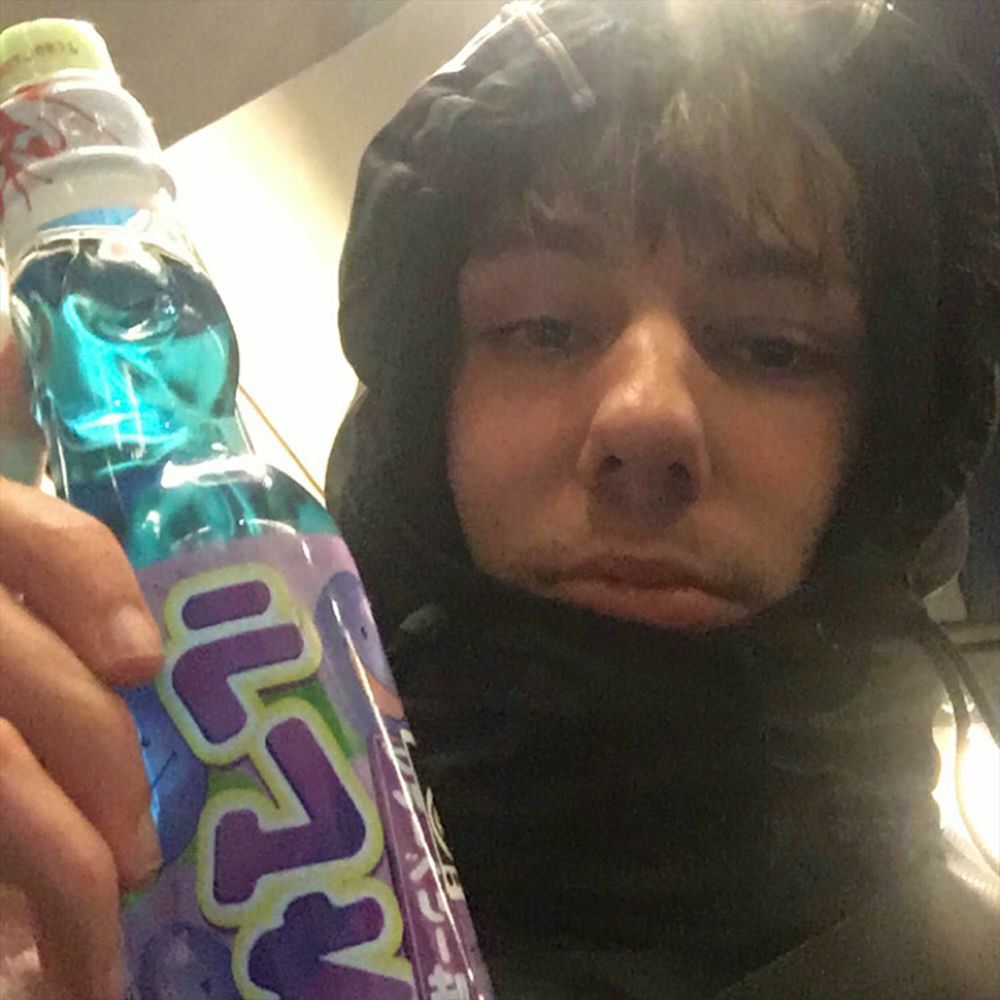Okładka: Yung Adisz - dno