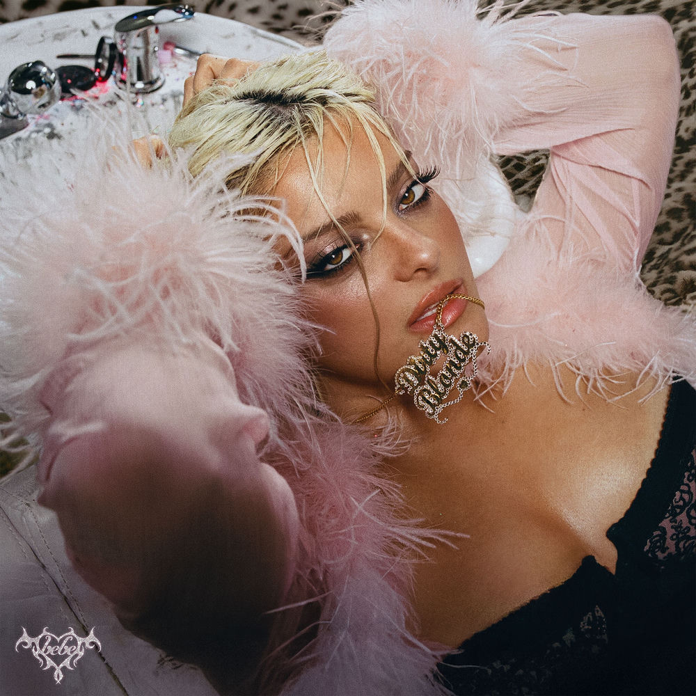 Okładka: DIRTY BLONDE