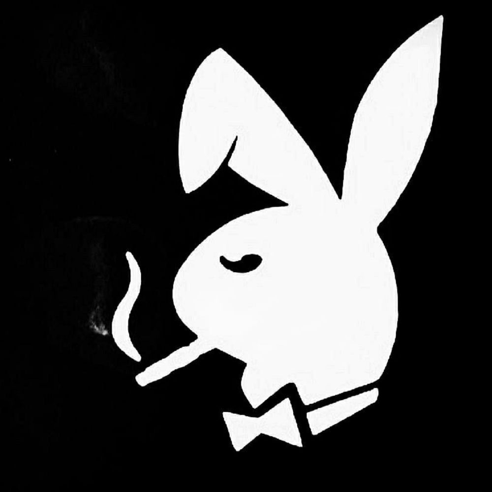 Okładka: BAD BUNNY