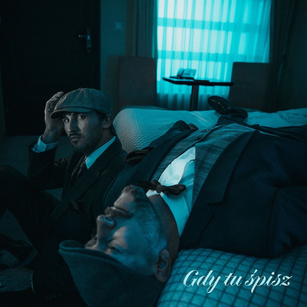 Okładka: gdy tu śpisz