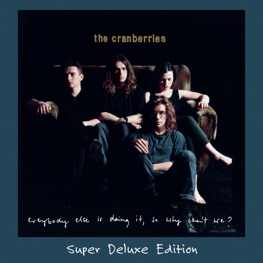 Okładka: Everybody Else Is Doing It, So Why Can't We? (Super Deluxe Edition)
